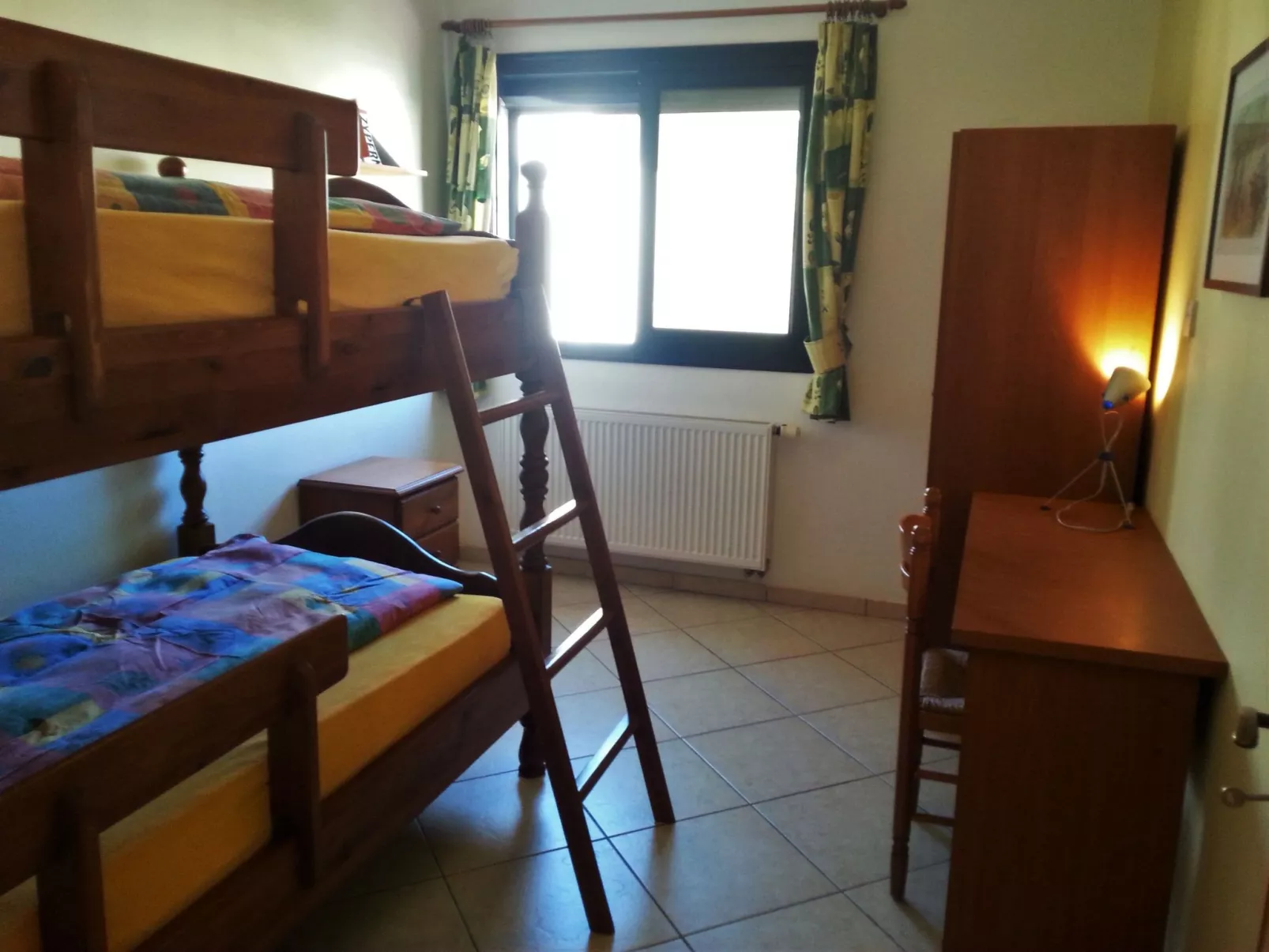 Für fünf Personen mit Balkon-Binnen