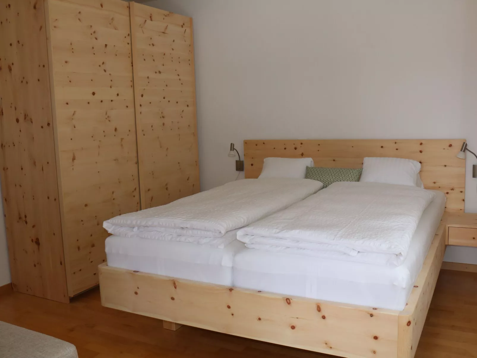 Chasa Azura-Image-tags.info