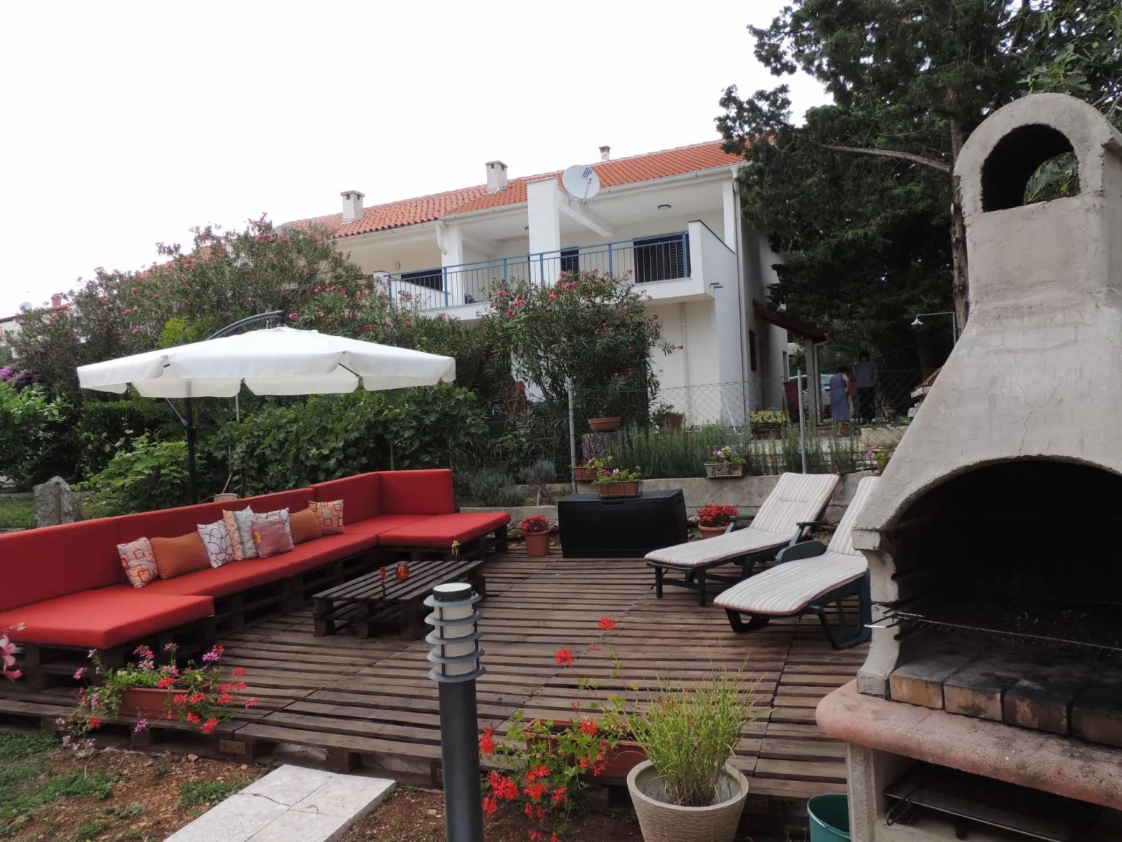 Apartment mit Balkon-Image-tags.info