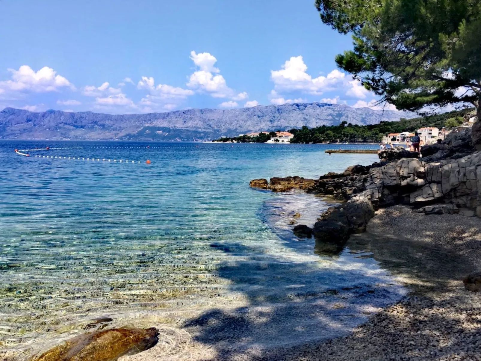Hütte "Moj mir" mit Blick auf das Wasser-Buiten