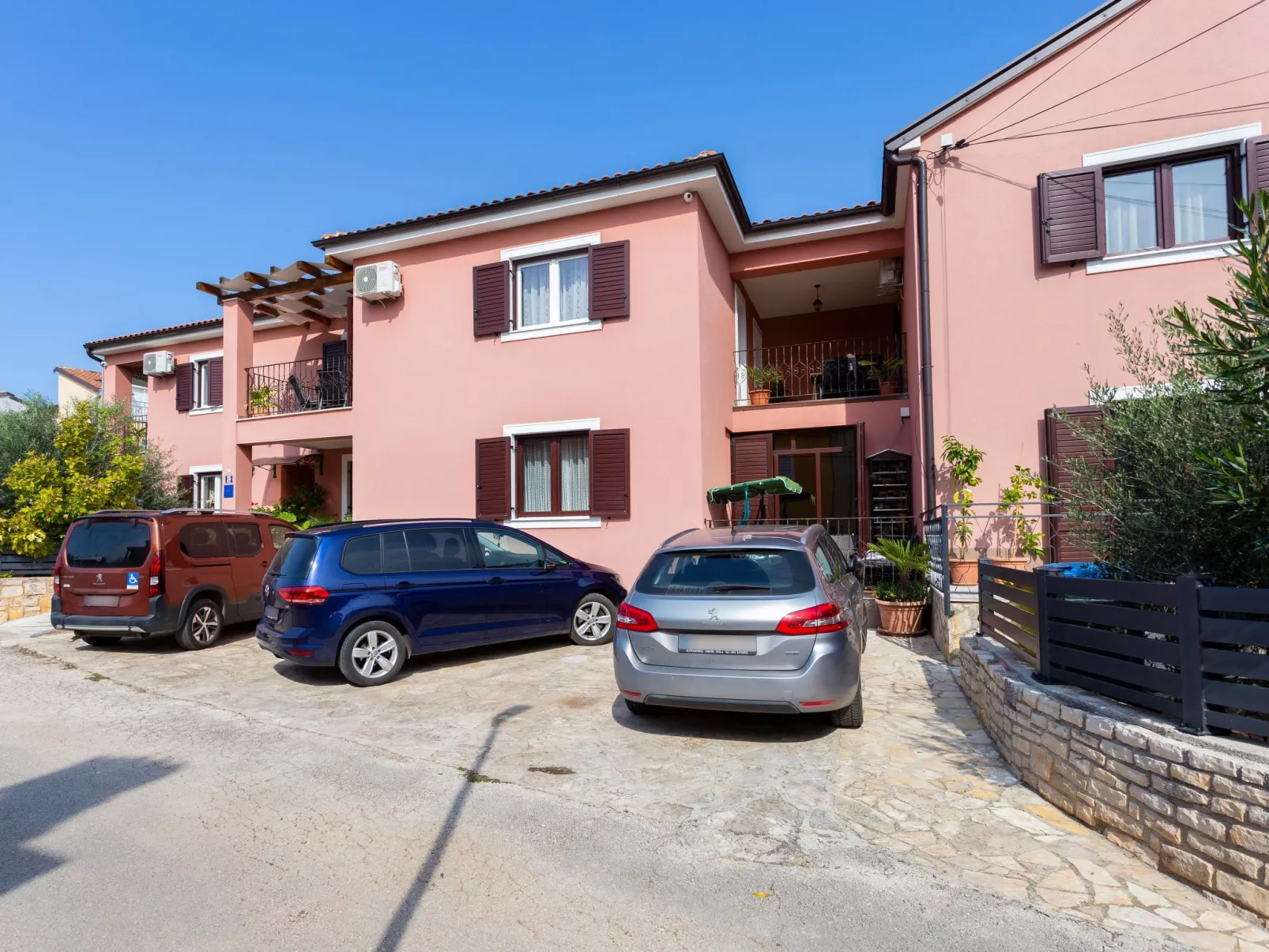 Schöne Wohnung Funtana Nr.1-Buiten