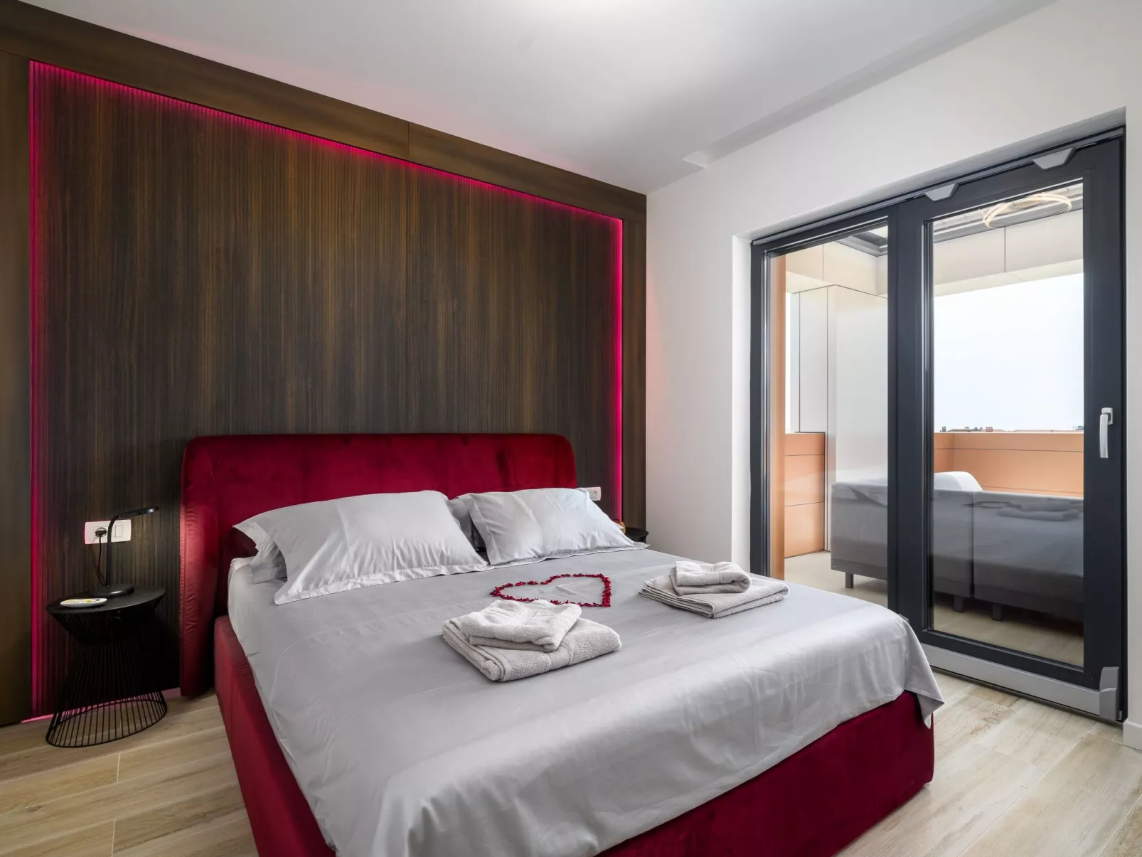 Luxuriöses Penthouse Viki mit Meerblick-Binnen