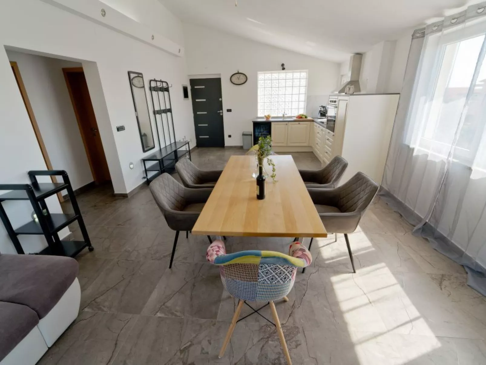 Mit privatem beheiztem Schwimmbad-Image-tags.info