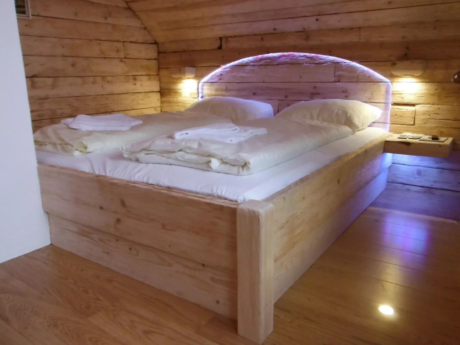 Chalet Waldegg-Binnen