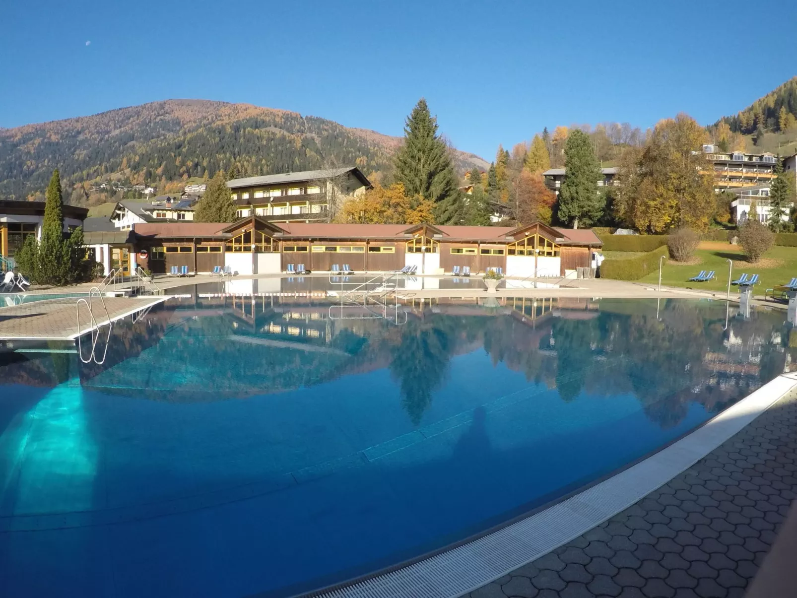 Schwalbennest-Buiten