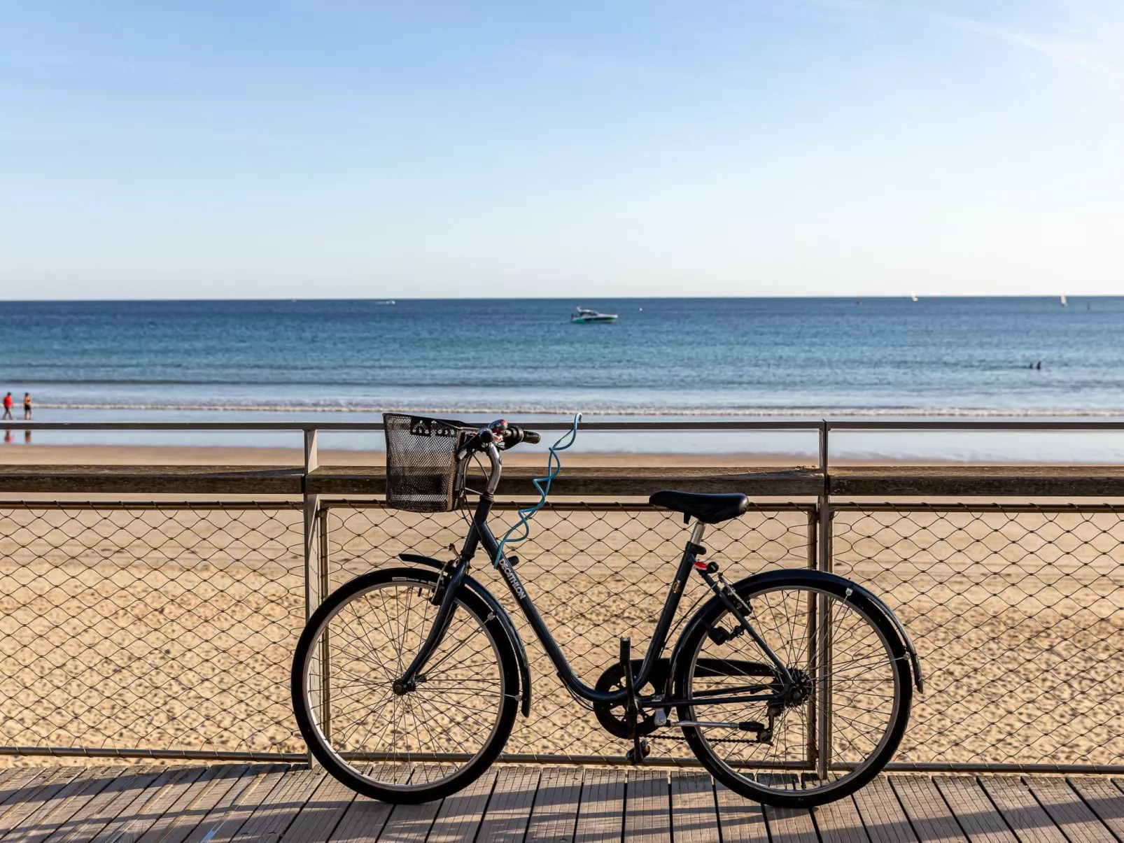 "Acacia" mit eigenem Pool-Buiten