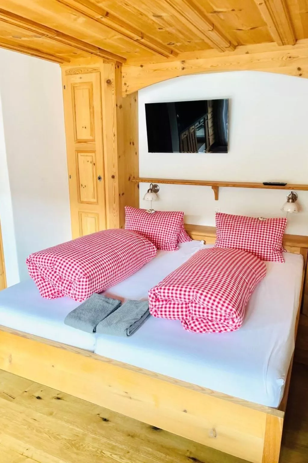 Superior Appartement Casa La Roda 1+2-Image-tags.info