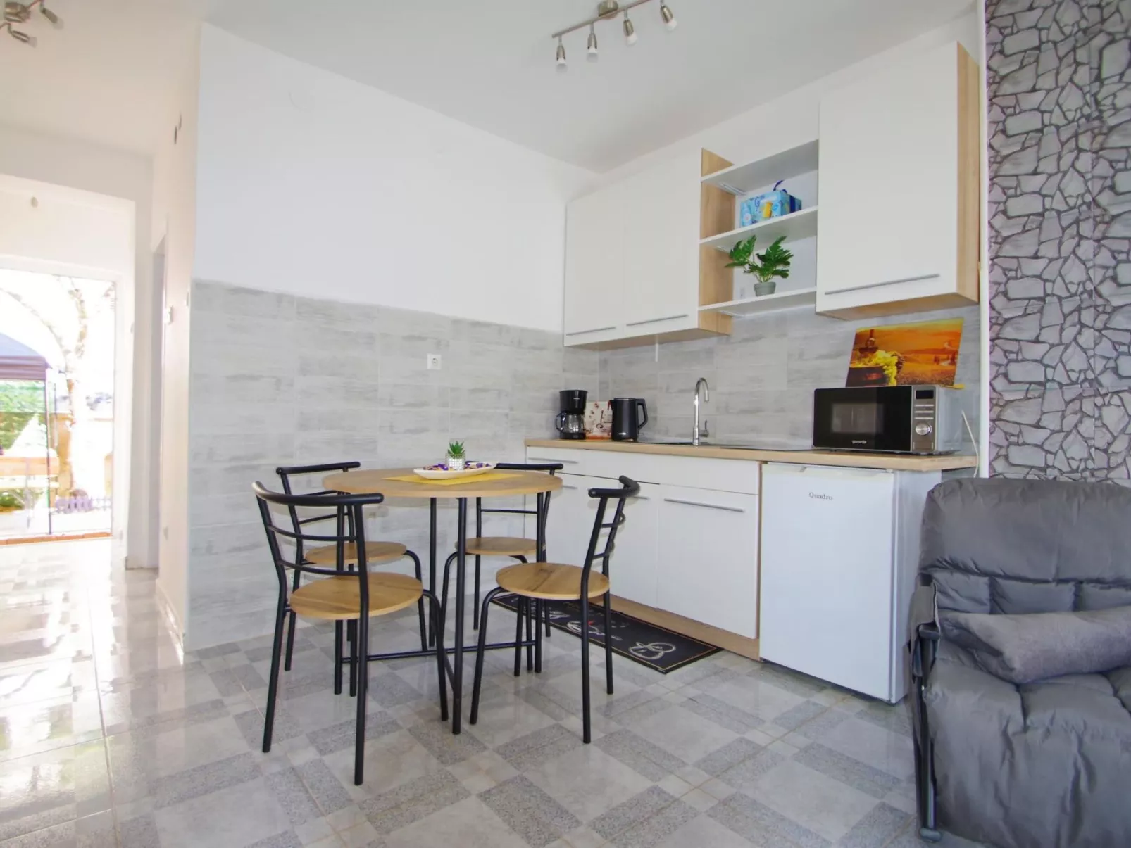 Nahe Pula Zentrum, Marija-Binnen