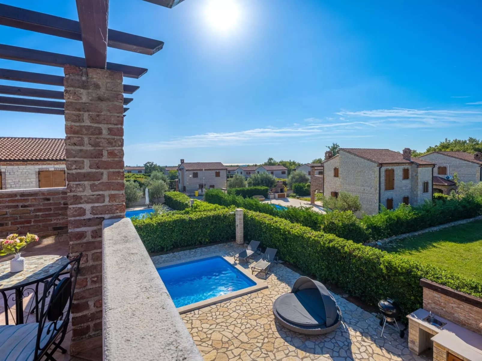 "Paradis 6" mit Whirlpool-Image-tags.info