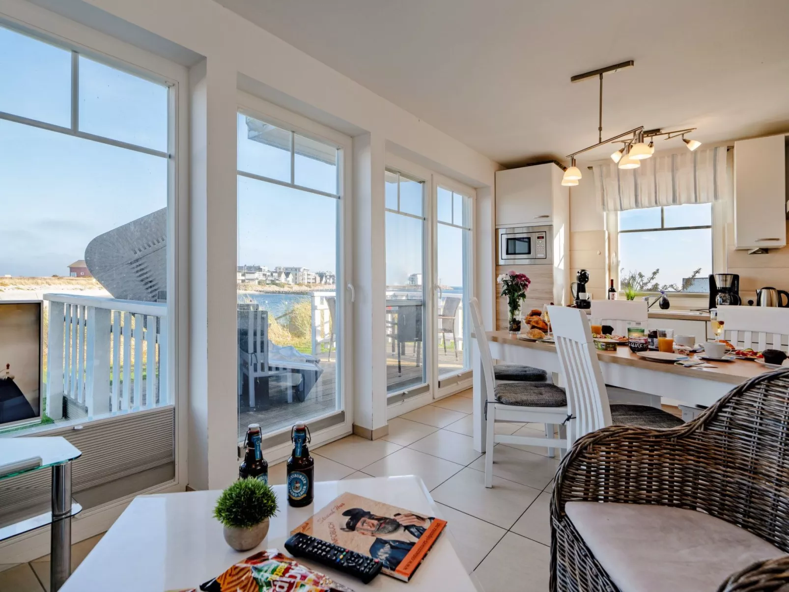 Strand Hus by Seeblick Ferien ORO direkt am Strand-Image-tags.info