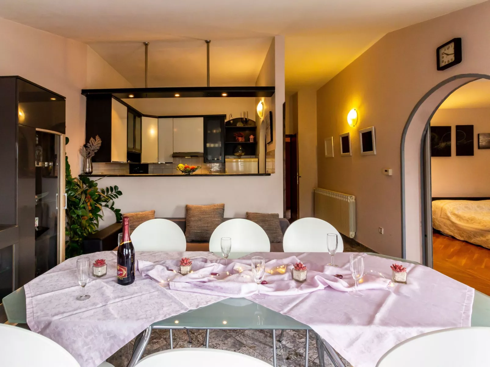 Ferienappartement Edi mit zwei Balkonen-Binnen