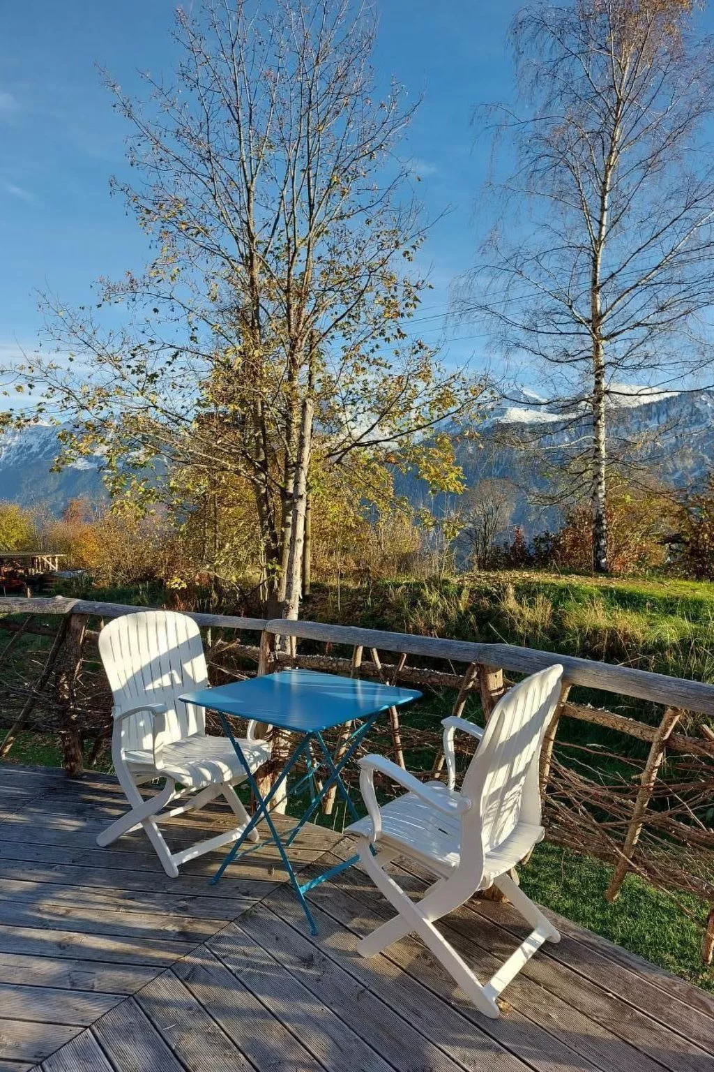 Einzigartige Holzhütte mit Bergpanorama-Image-tags.info