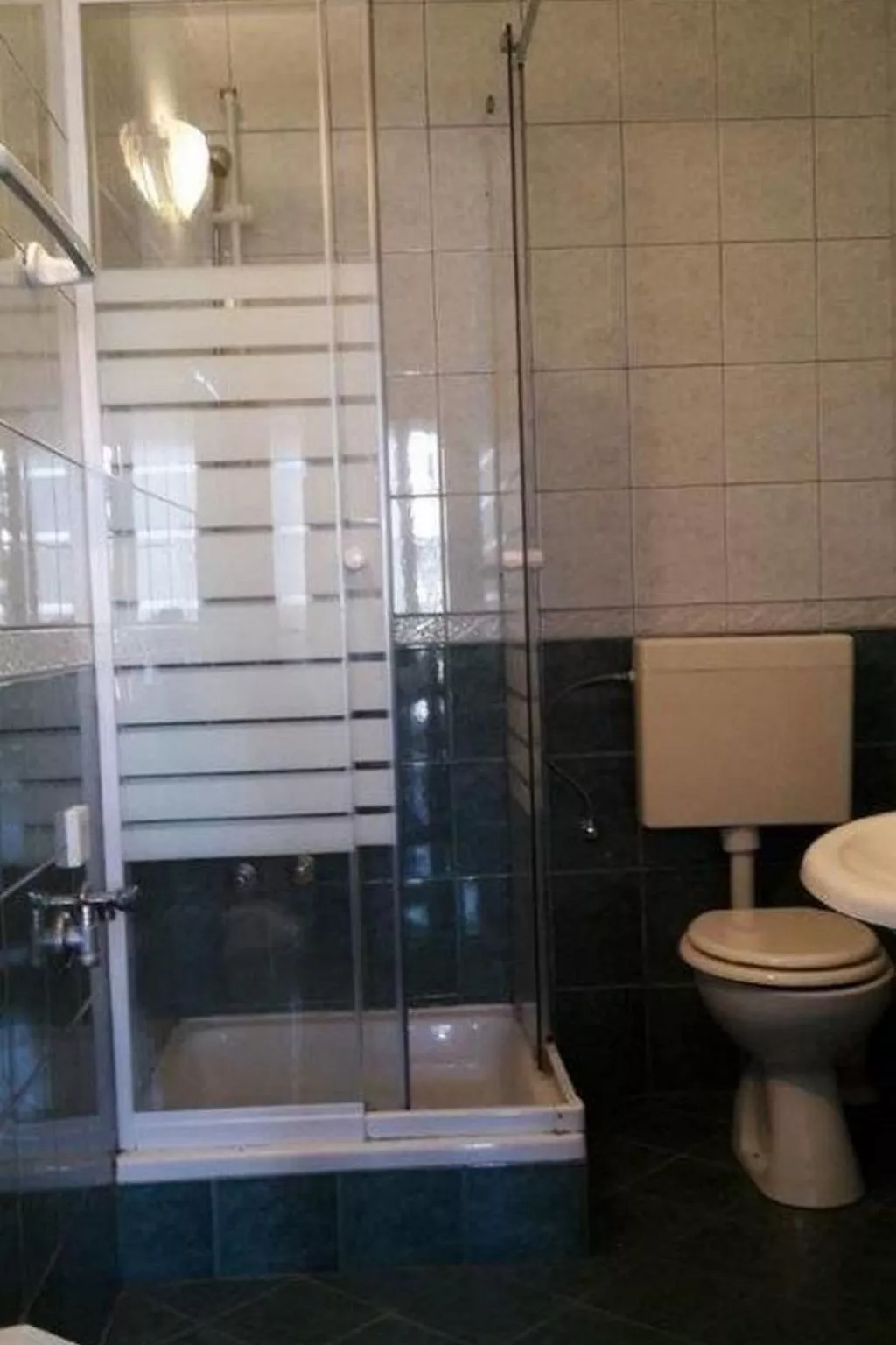 Für vier Personen mit Terrasse-Binnen