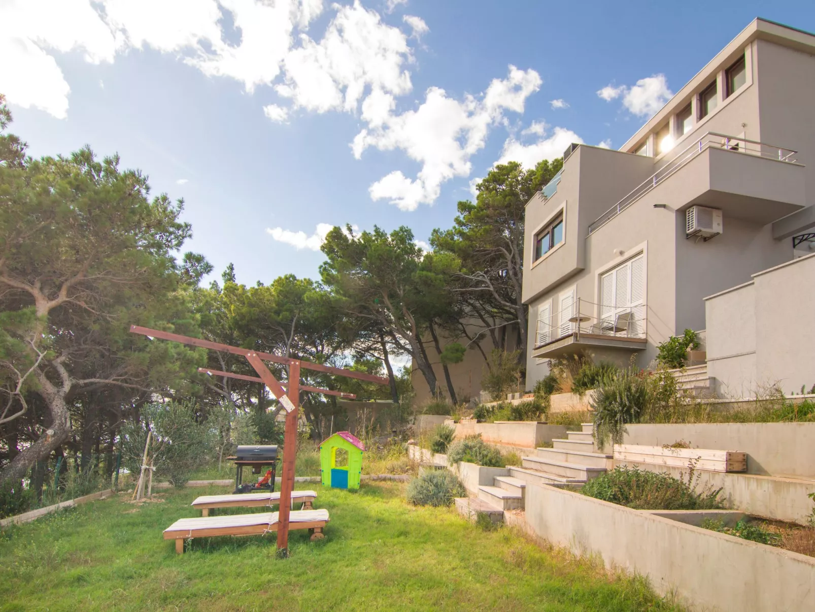 Ferienvilla "Botta" mit privatem Pool-Buiten