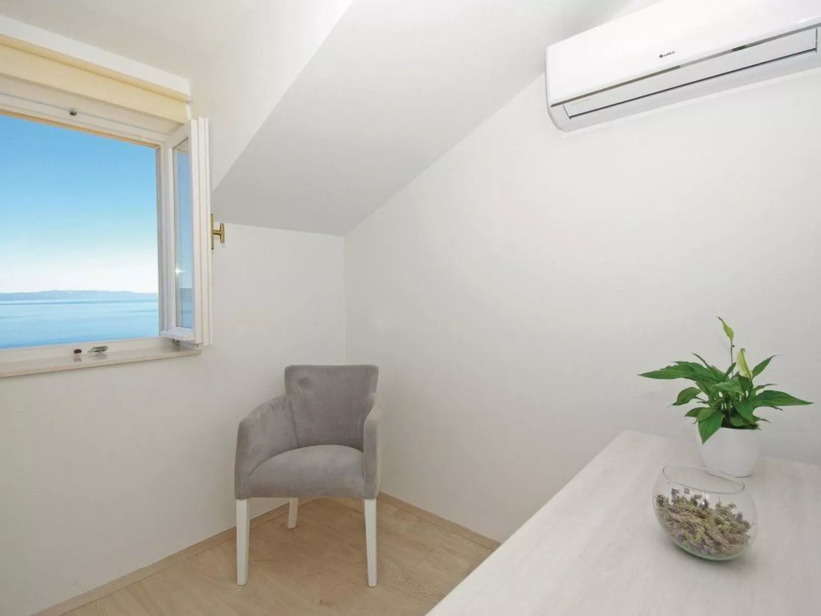 Mit Blick auf das Wasser-Image-tags.info