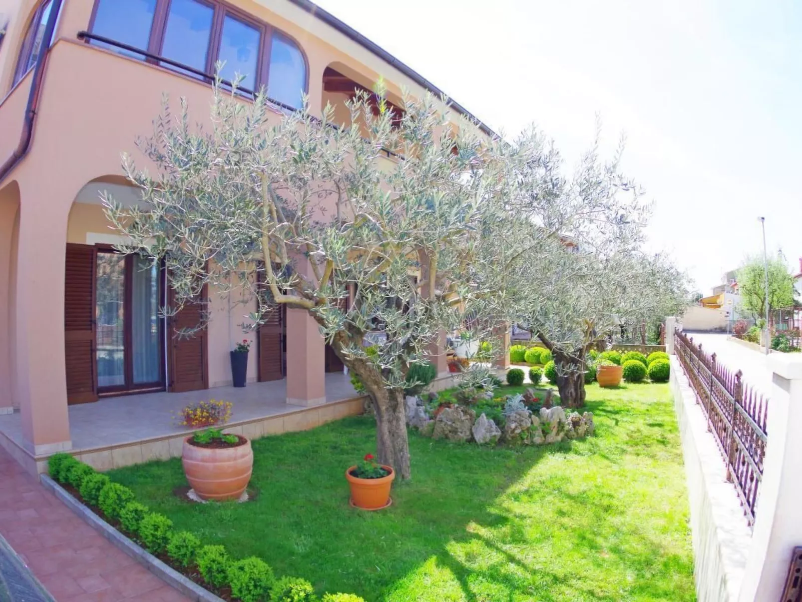 In Pula mit Grill, Garten und Terrasse-Buiten