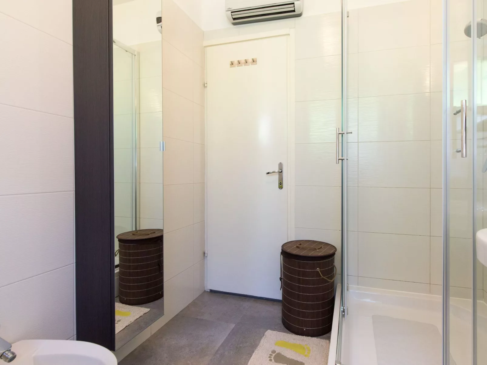 Wohnung "Villa Karmen" direkt am Strand-Binnen