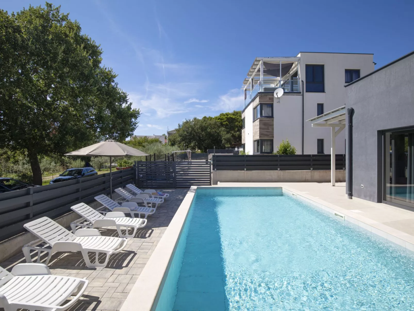 Villa Sole am Meer mit Pool, Sauna, Whirlpool-Buiten