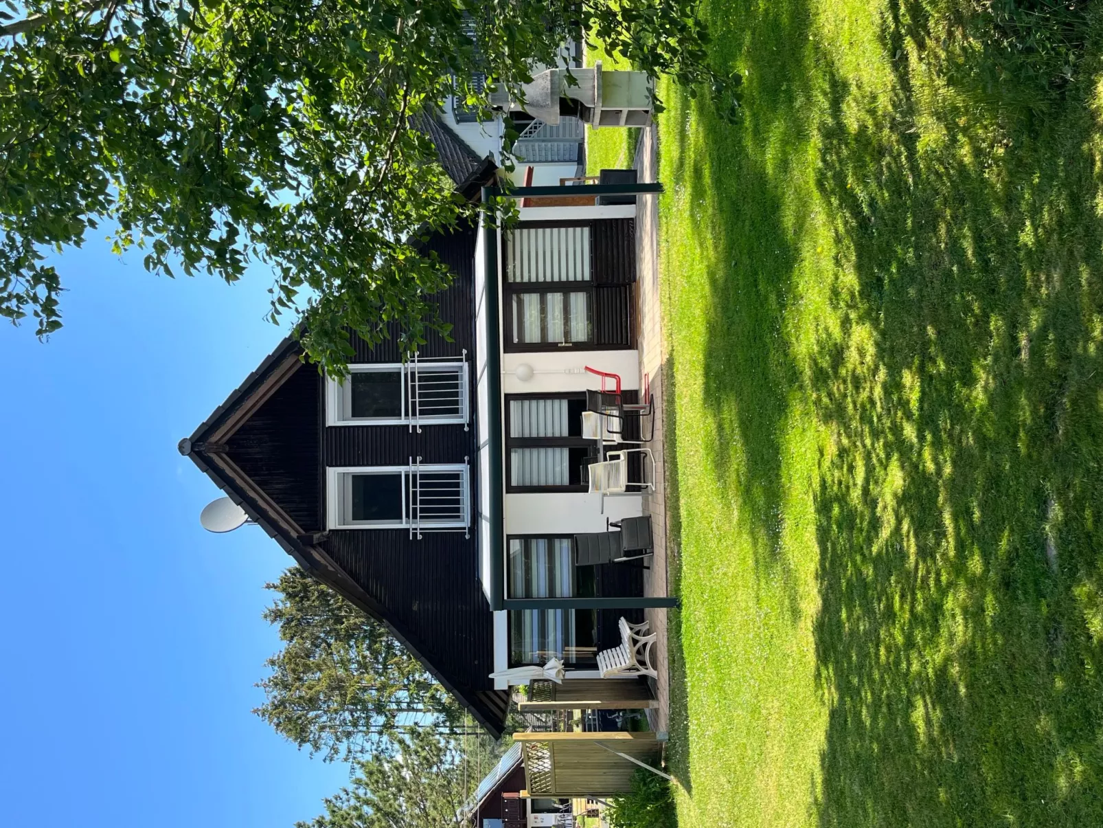 Familienfreundliches Haus mit großer Terrasse-Buiten