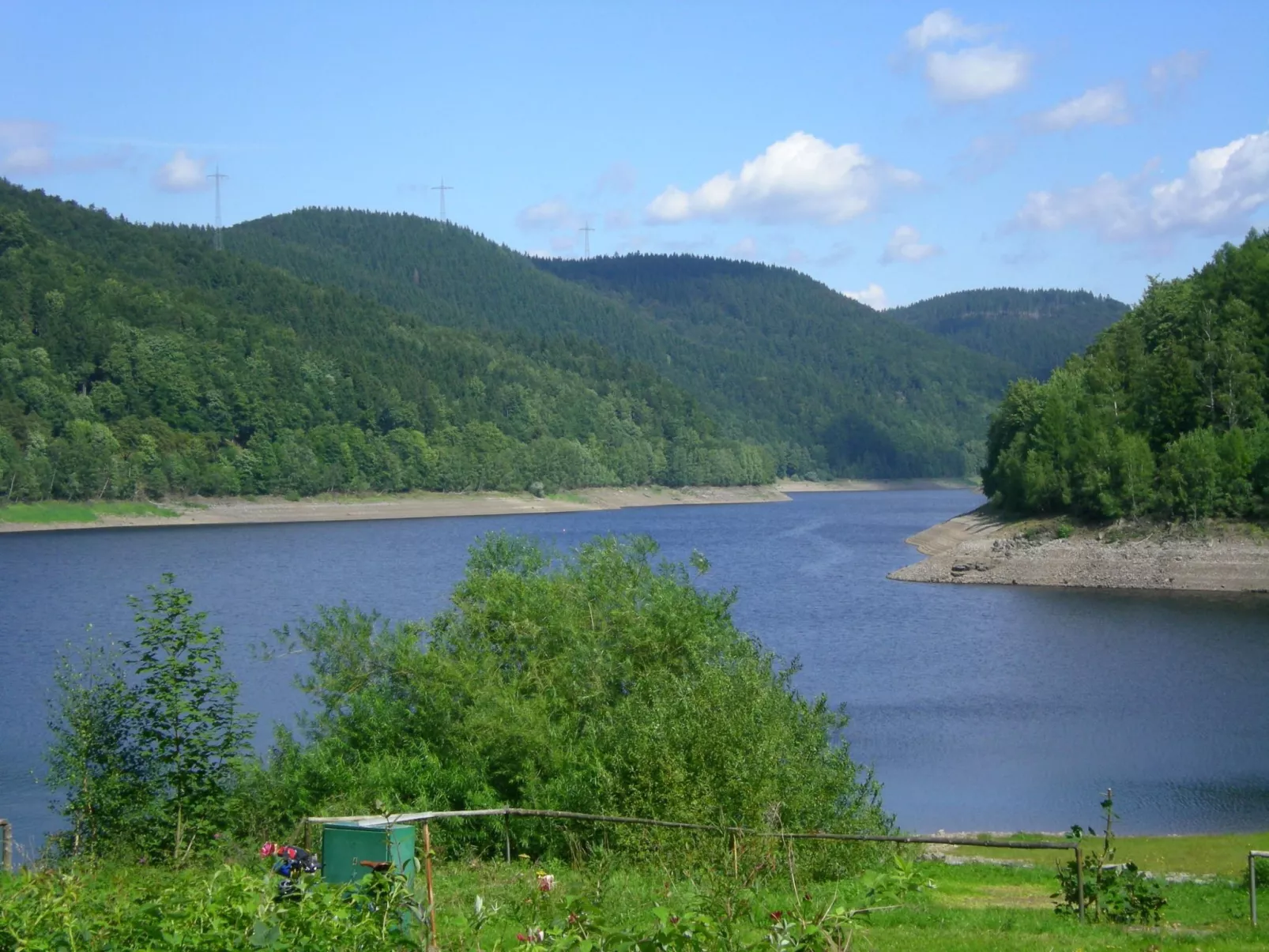 Mit Blick auf die Berge-Buiten