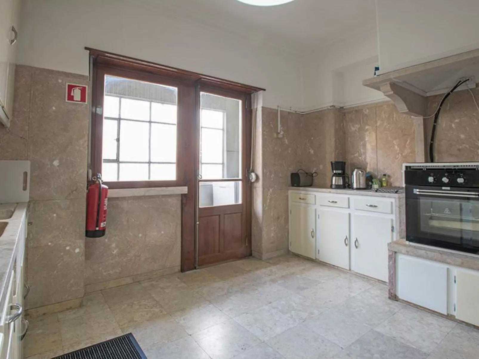 Studio für 19 Personen und 1 Kind in Lissabon, Região de Lisboa (Costa de Lisbo-Image-tags.info