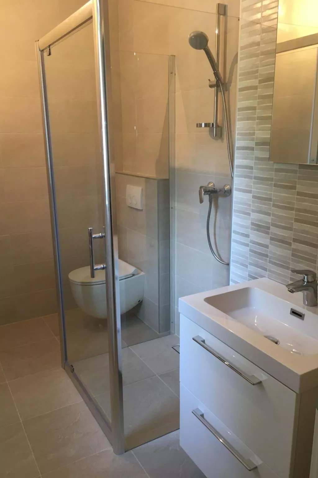 Ferienvilla mit Whirlpool-Binnen