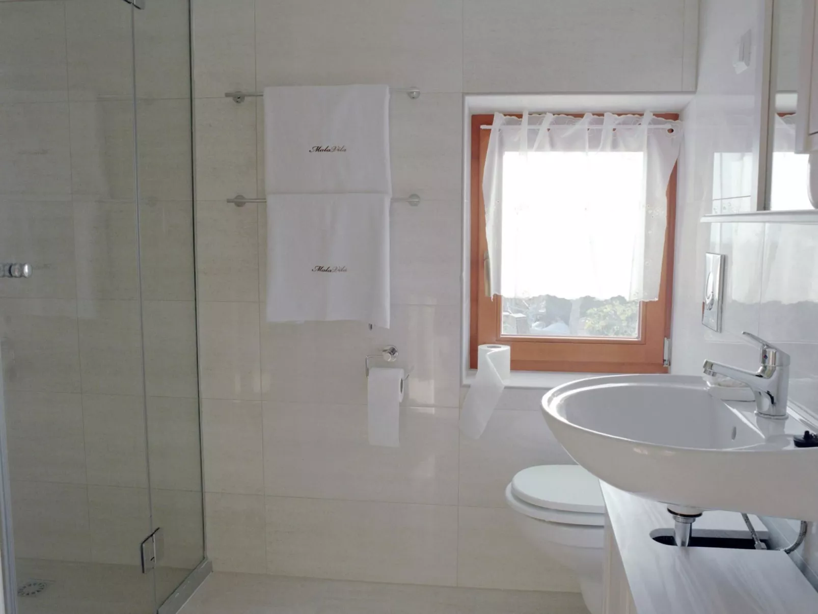 In Novalja mit Privatem Pool-Binnen