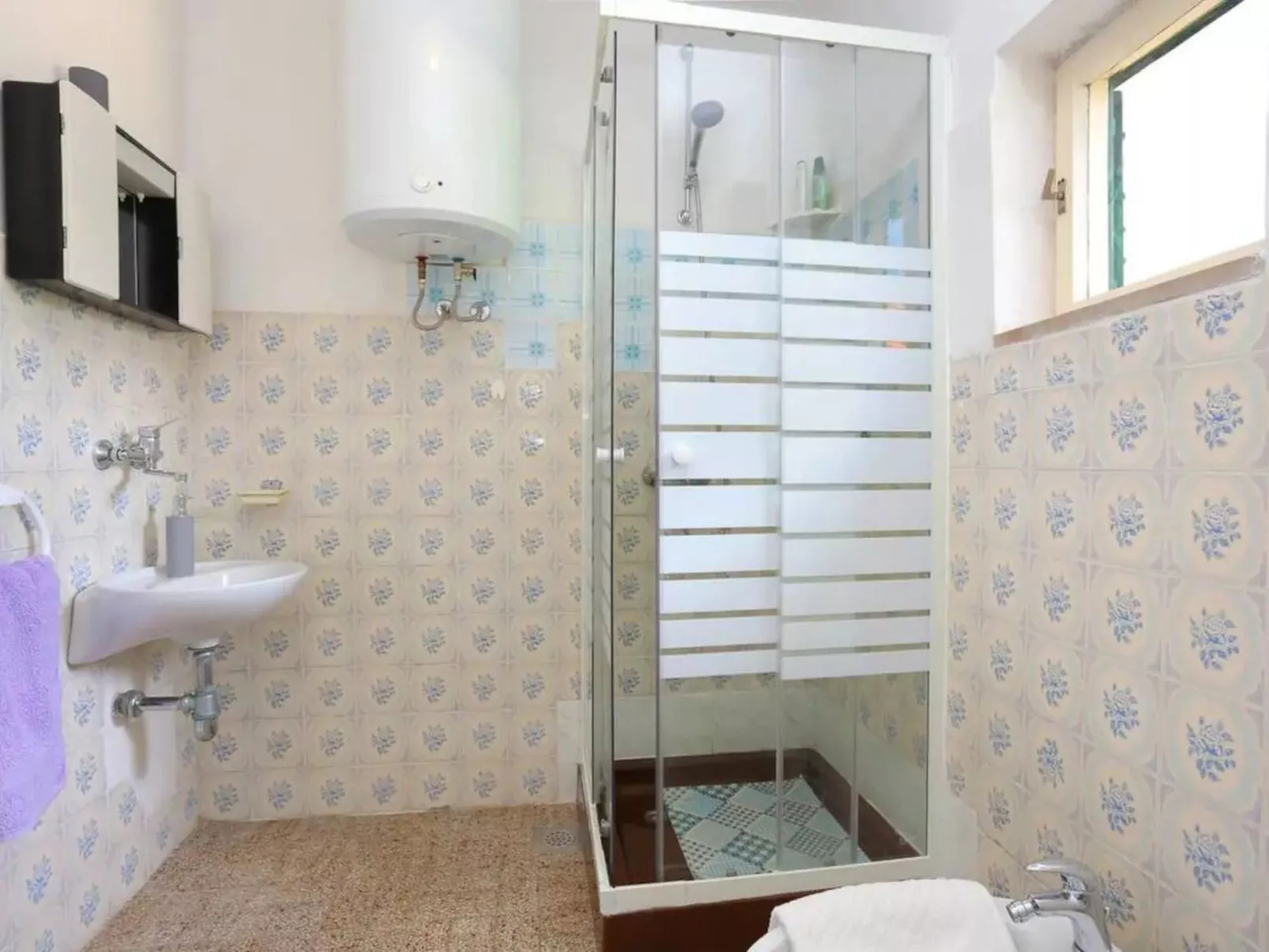 Neda-Image-tags.info