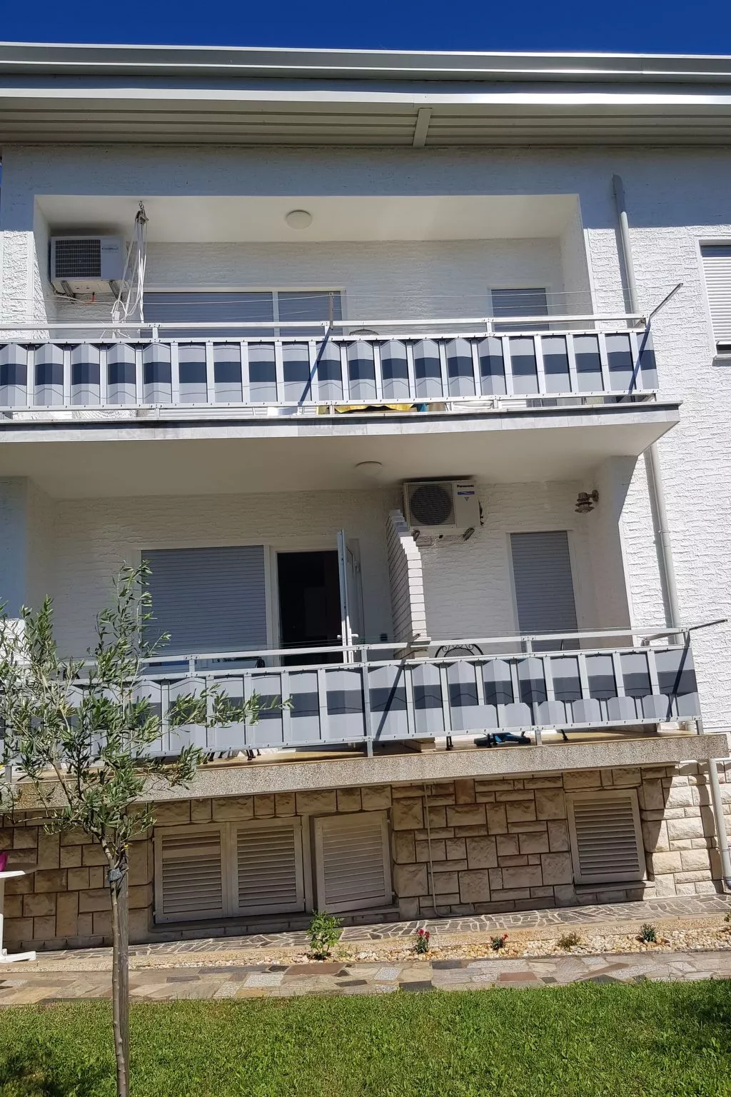 Gemütliches Appartement in Umag mit Garten-Buiten