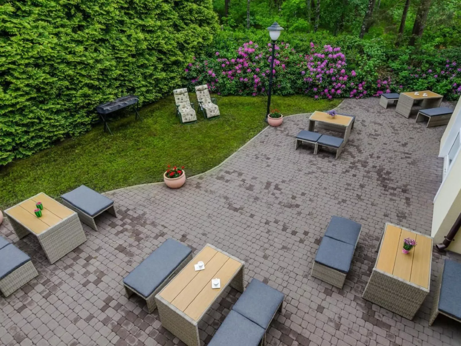 Wohnung mit Garten, Terrasse und Grill-Binnen