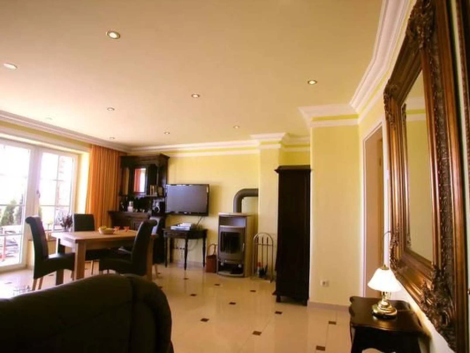 Wunderschönes Appartement mit Garten und Terrasse-Image-tags.info