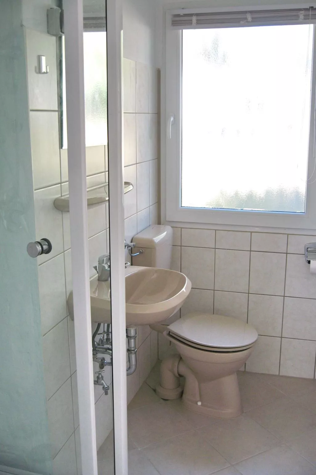 Mit Garten, Terrasse und Grill-Binnen