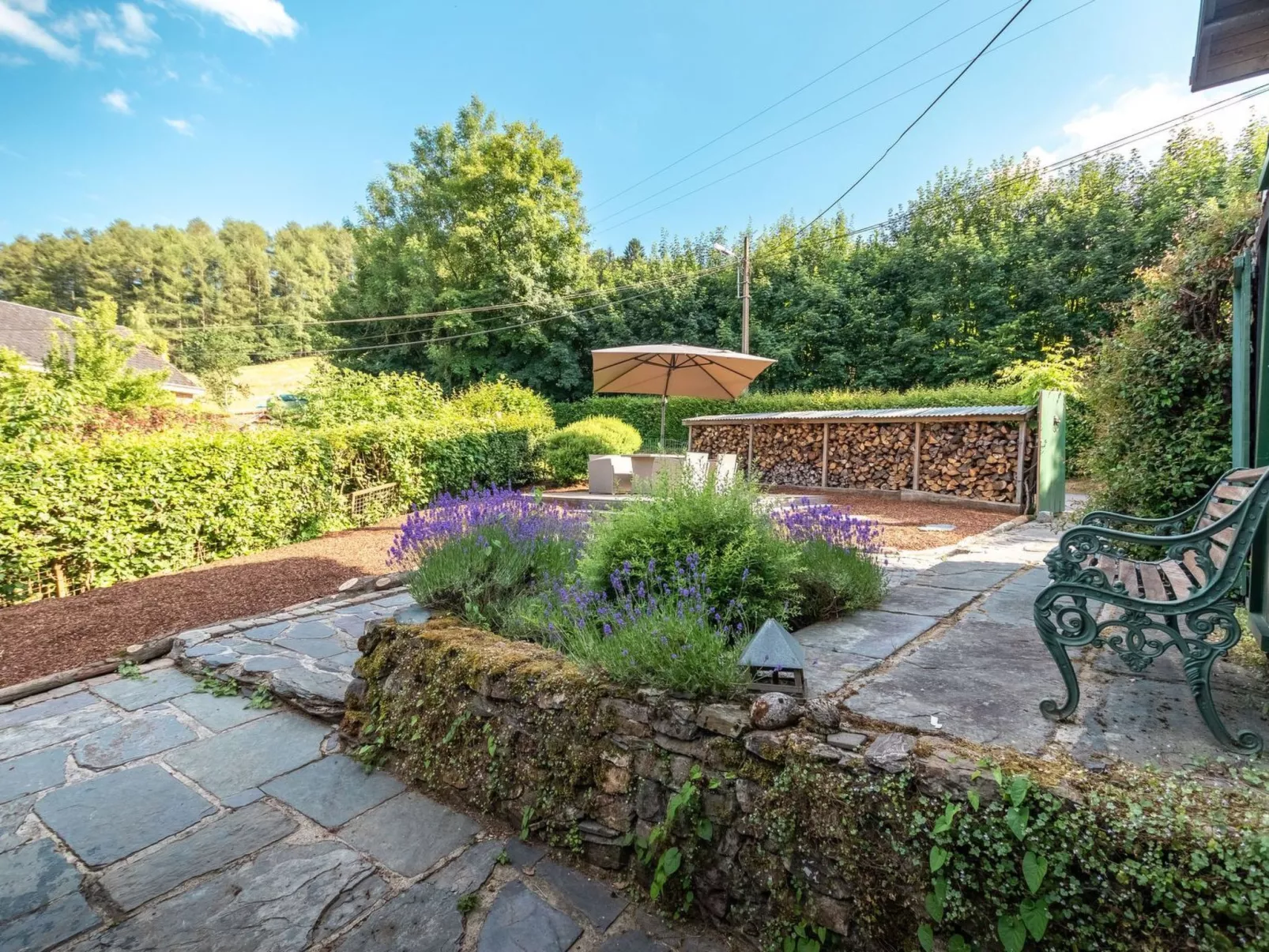 Ardenner Villa mit Jacuzzi-Buiten