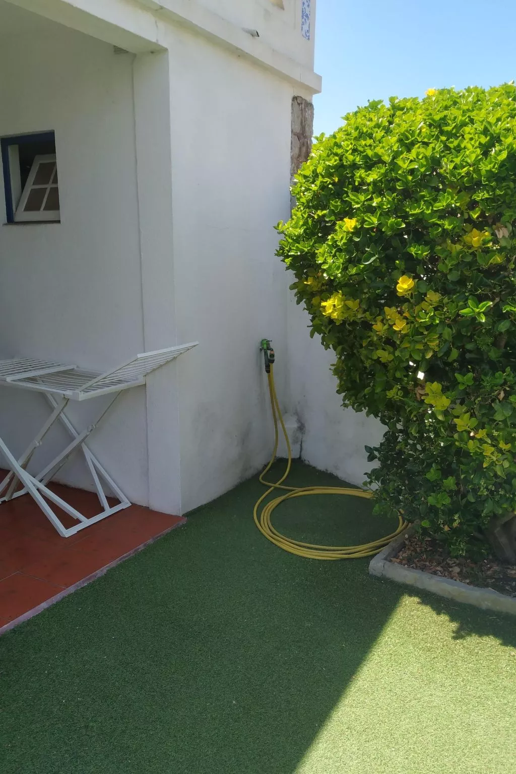 Schöne Wohnung in Azenhas Mar mit großem Garten-Buiten