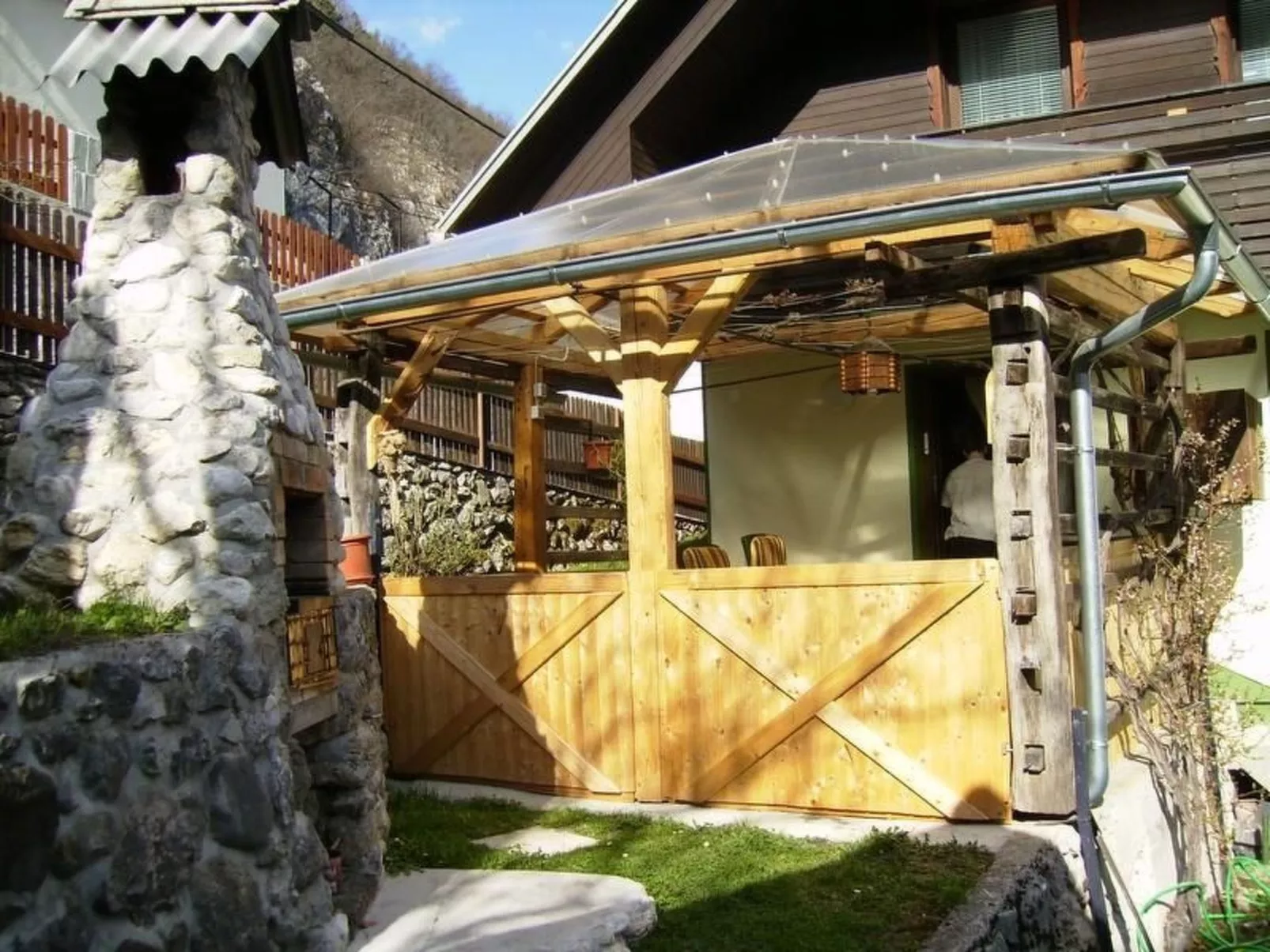 Wohnung im Erdgeschoss - sechs Personen und eine Terrasse-Binnen