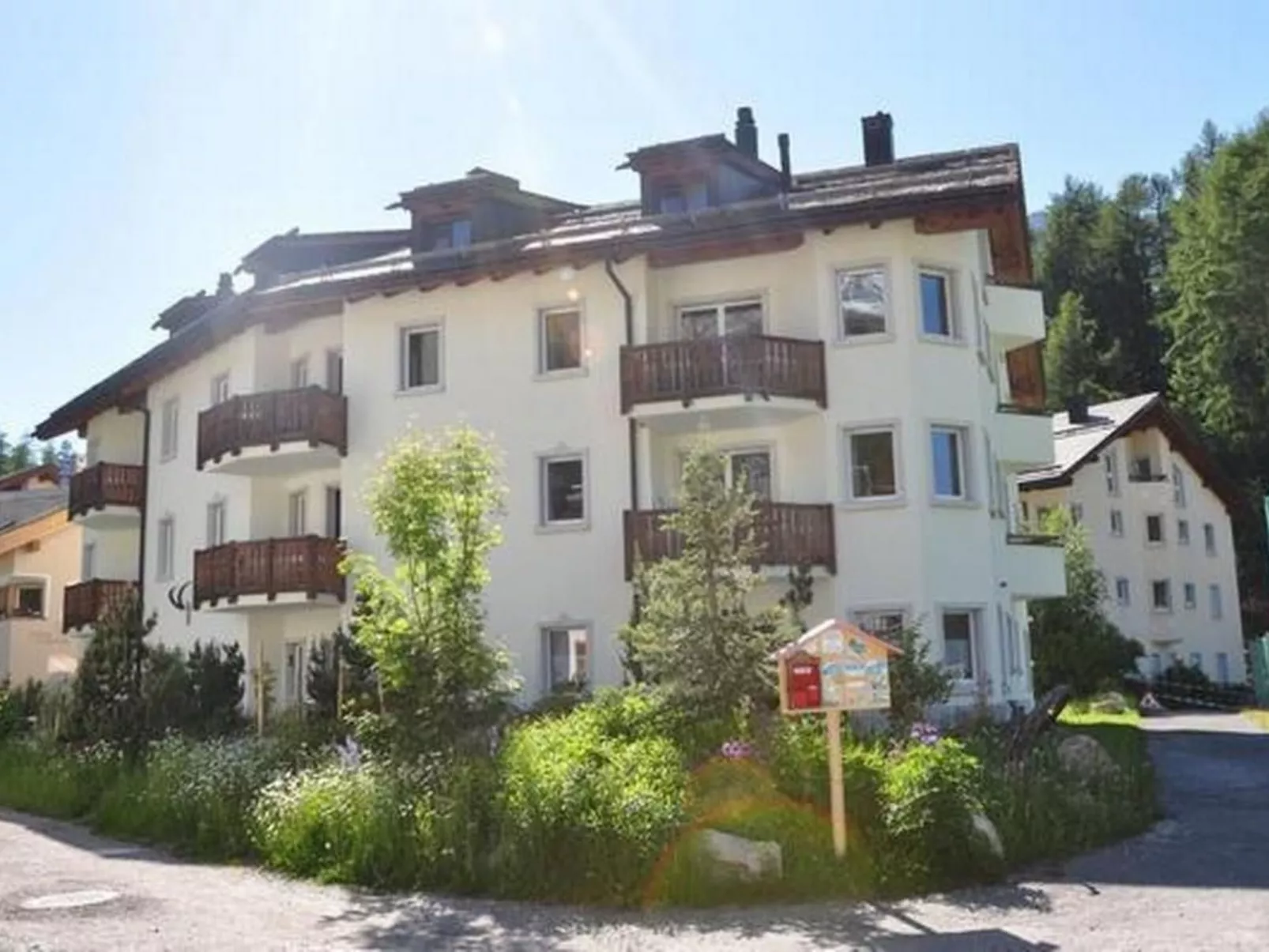 Chesa Sunasain V3-Buiten