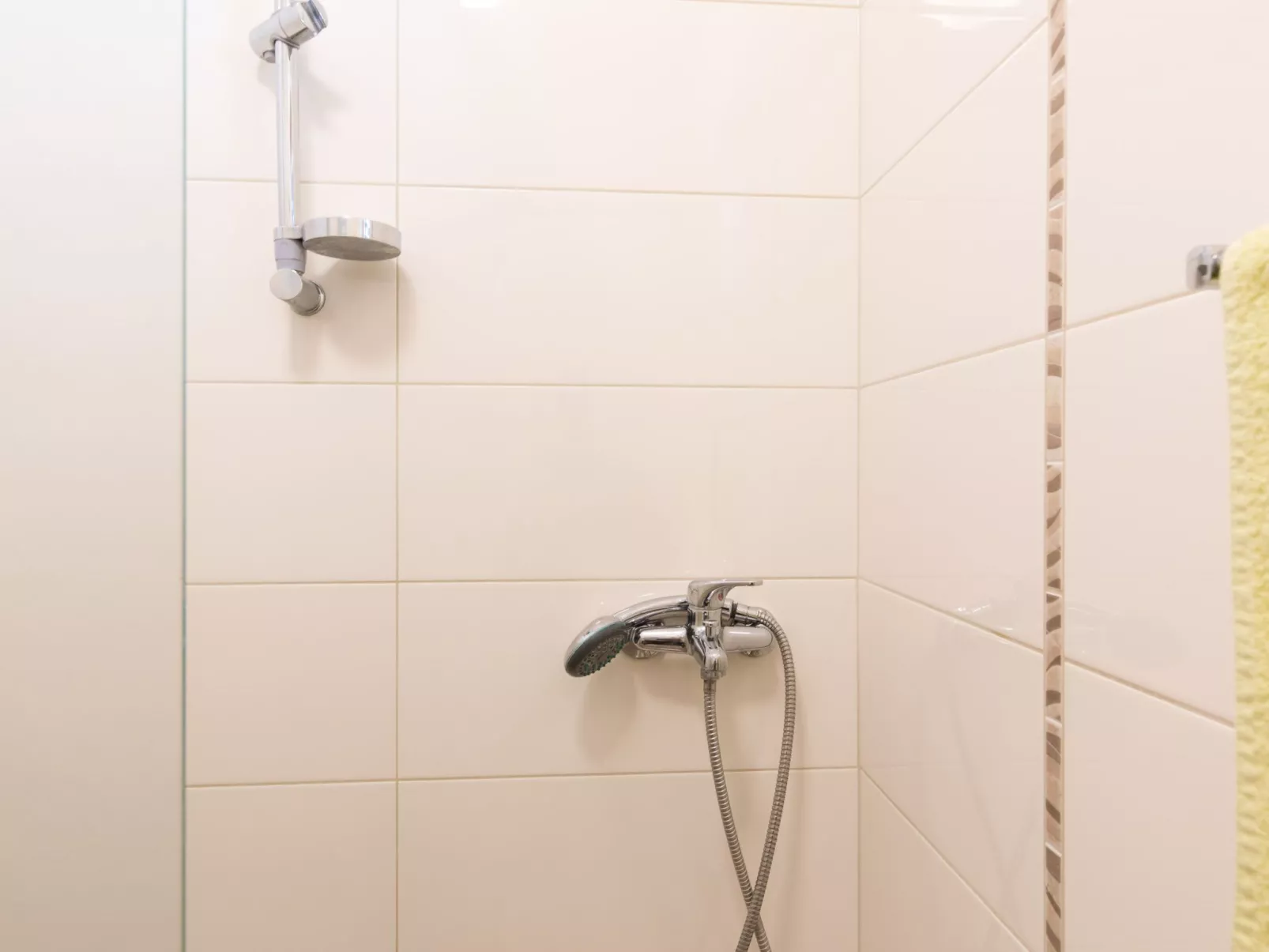 Mit Garten, Grill und Terrasse-Binnen