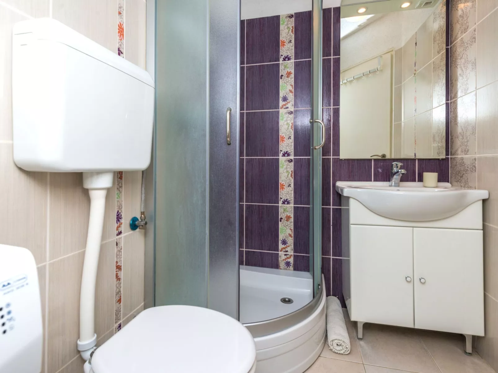 In Sukošan mit Privatem Garten-Binnen