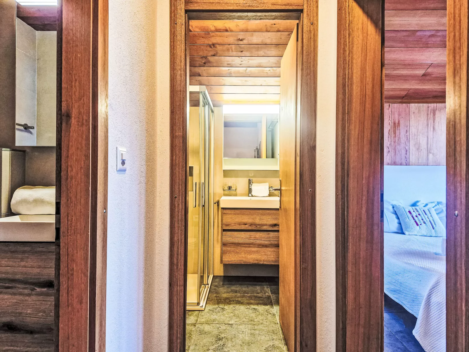 Les Genets 167D-Binnen