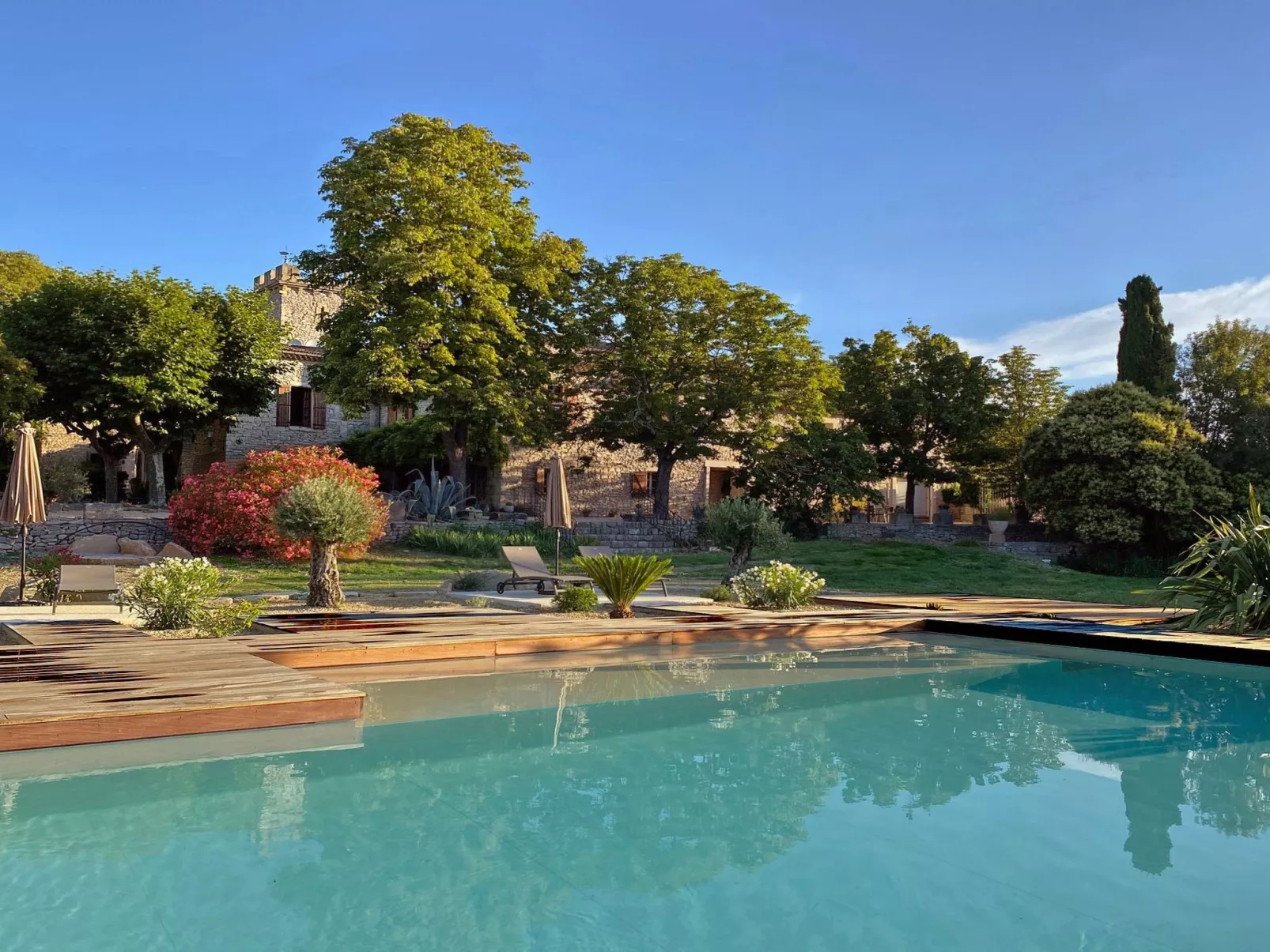 Domaine "Rêve d'Evan" mit Infinity-Pool-Buiten