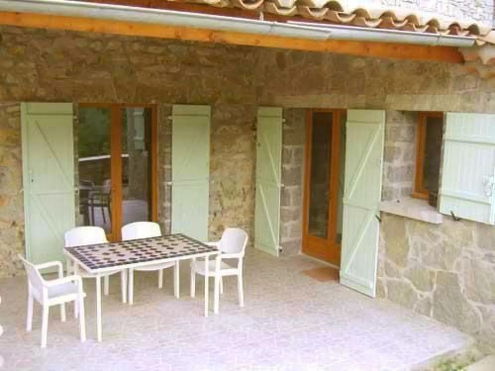 Haus für 6 Personen mit eigener Terrasse-Buiten