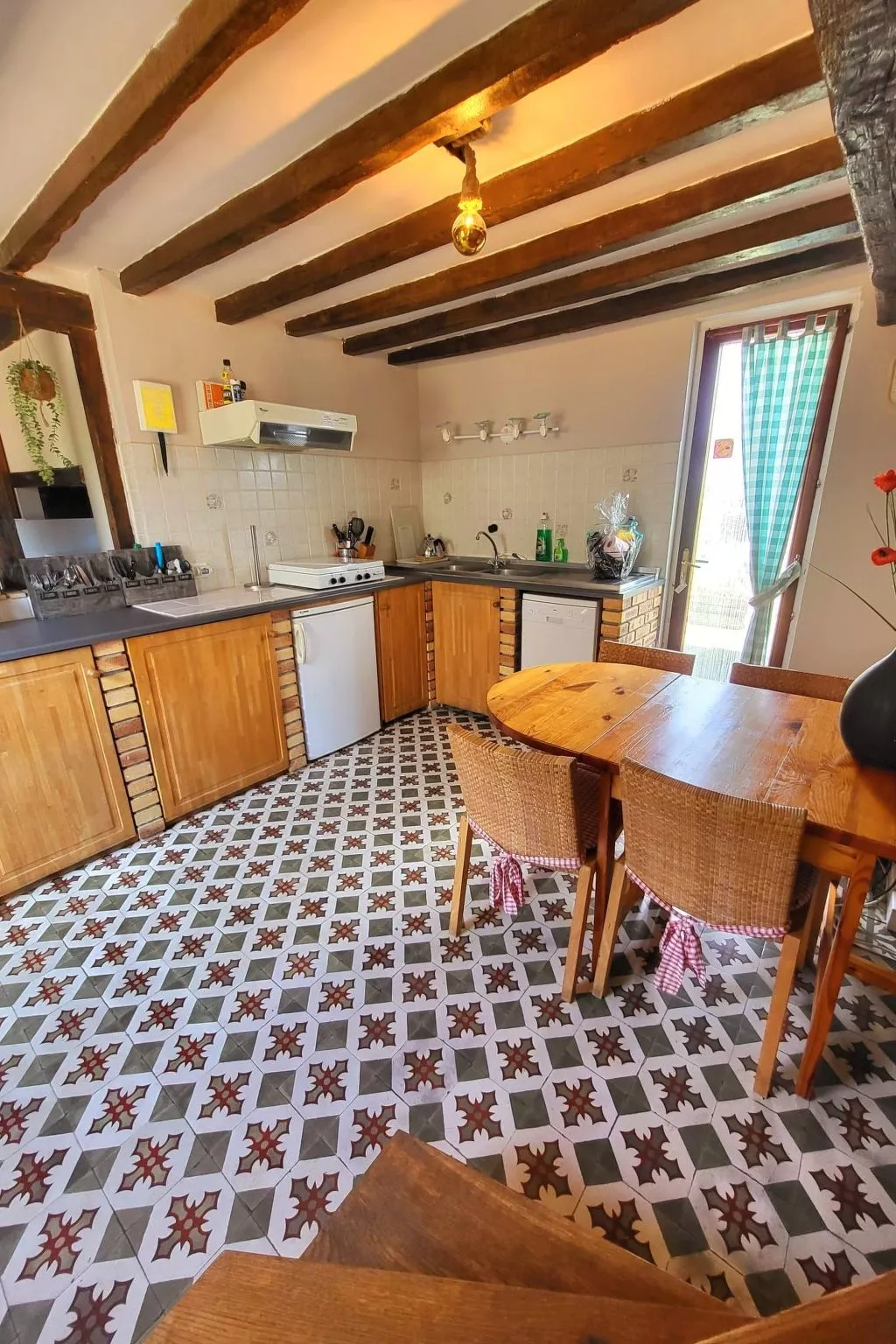 Charmantes Ferienhaus in idyllischem Dorf - Beau Village-Binnen