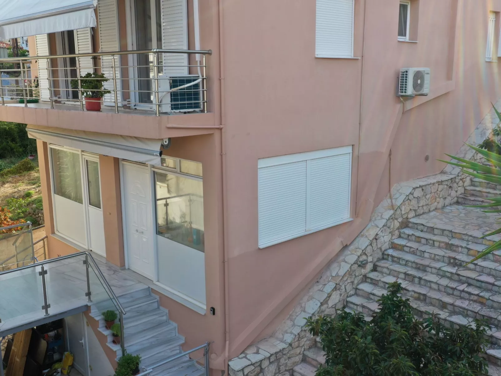 Appartement in Derveni mit Terrasse-Buiten