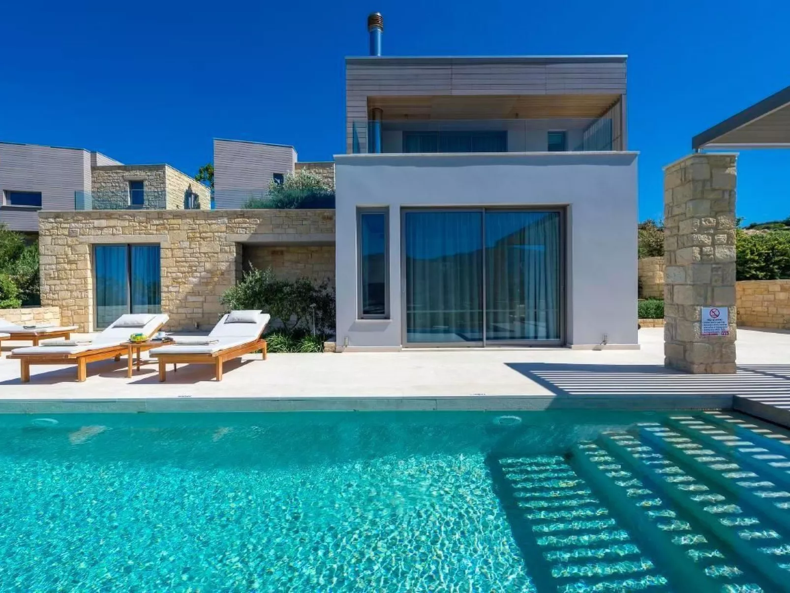 "Villa Charisma" mit eigenem Pool-Image-tags.info