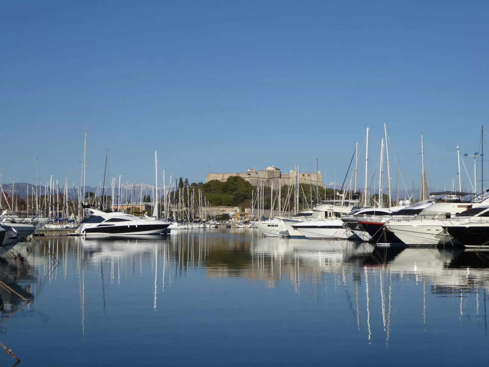 Die Gärten von Antibes-Buiten
