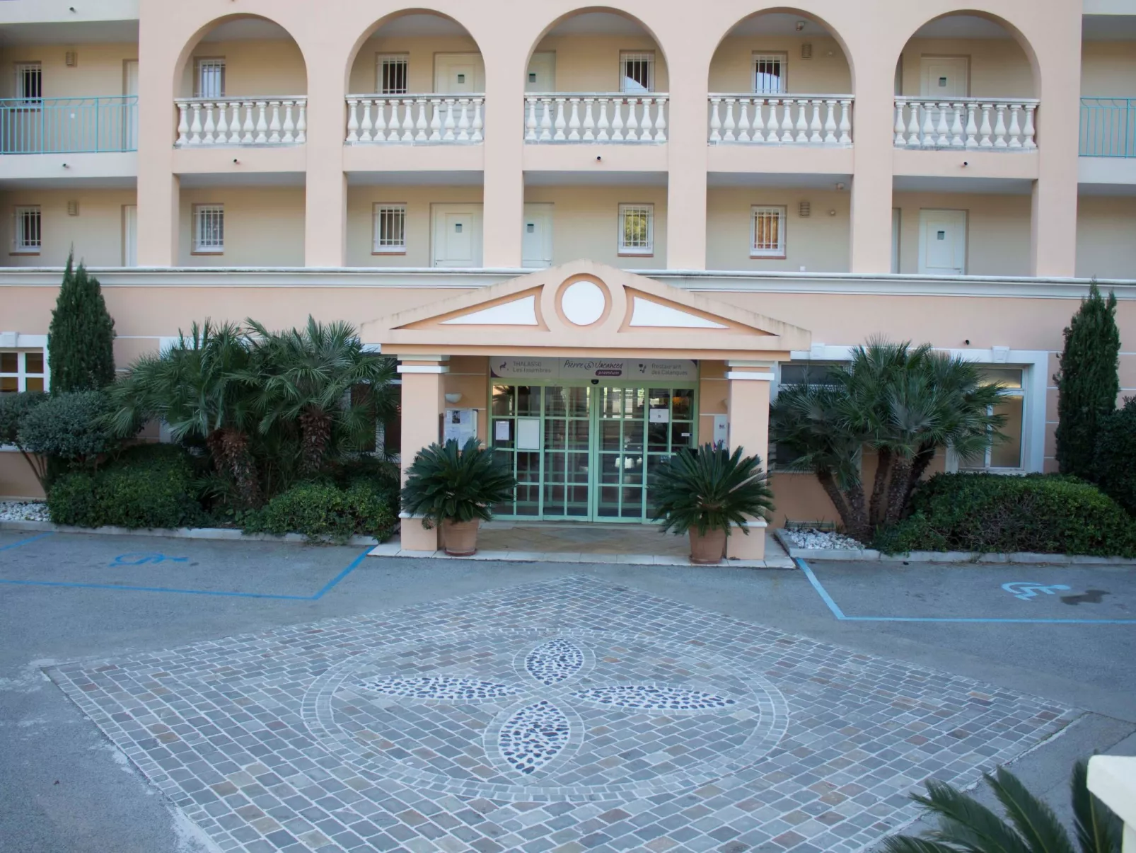 Französische Riviera - Les Issambres T2 für 4 Personen am Meer-Buiten