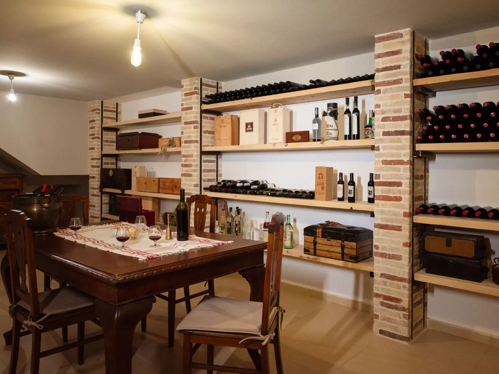 Diktamon Retreat Luxus-Villa-Binnen