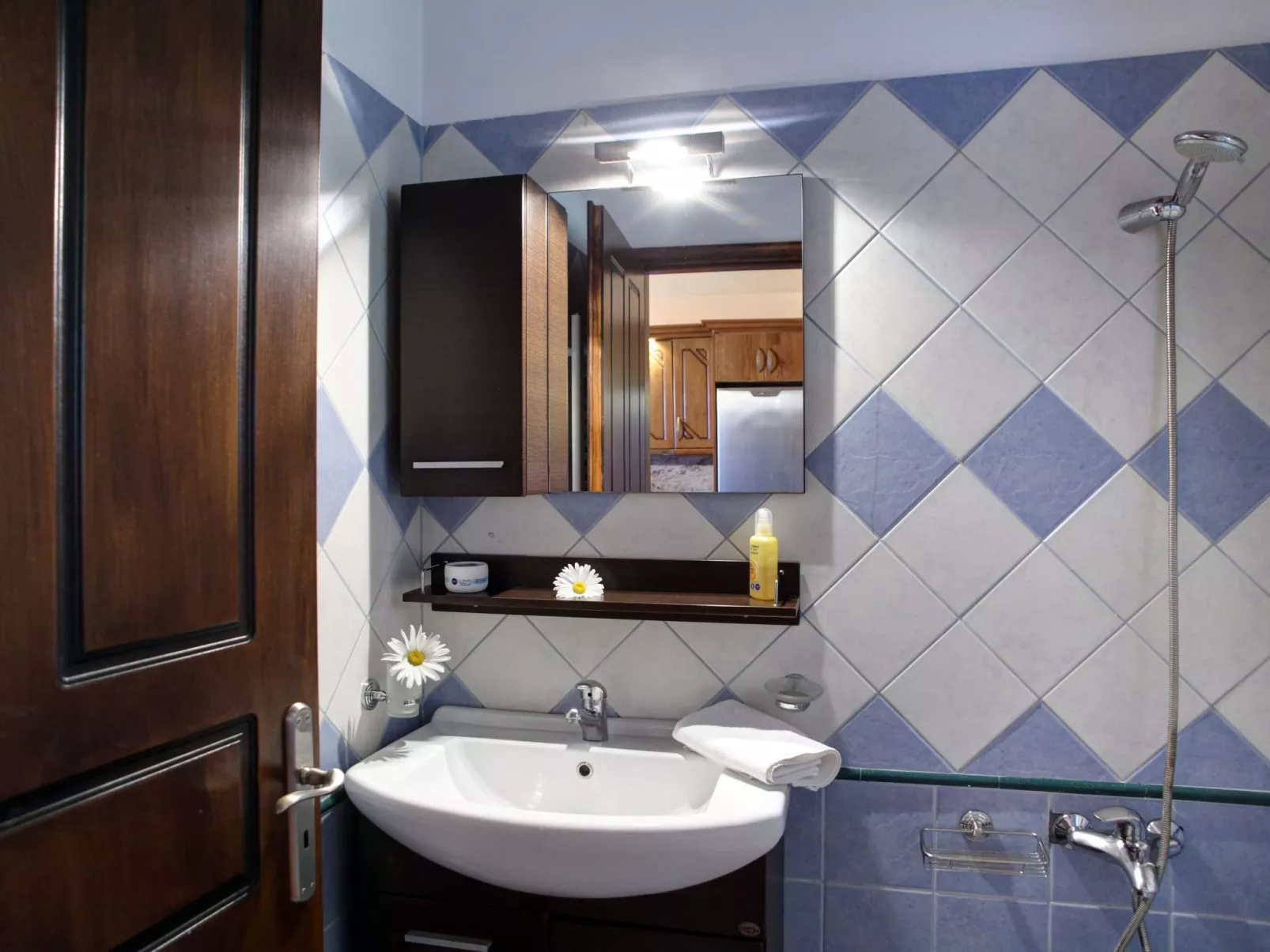 Für 6 Personen und 2 Kinder auf Lefkada-Image-tags.info