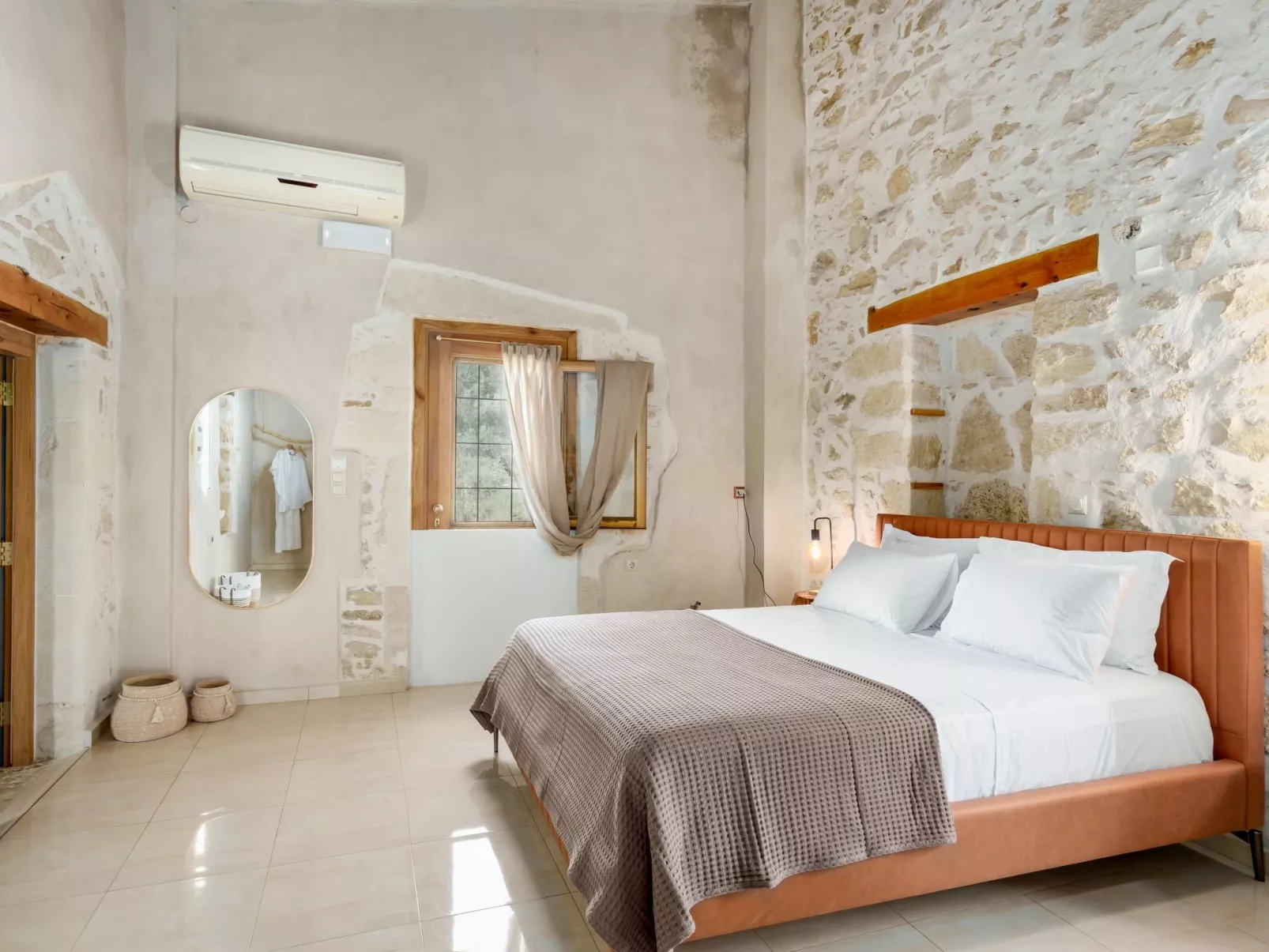 Neue Villa Myre 3, Privater Pool und 3 Wohnungen-Binnen