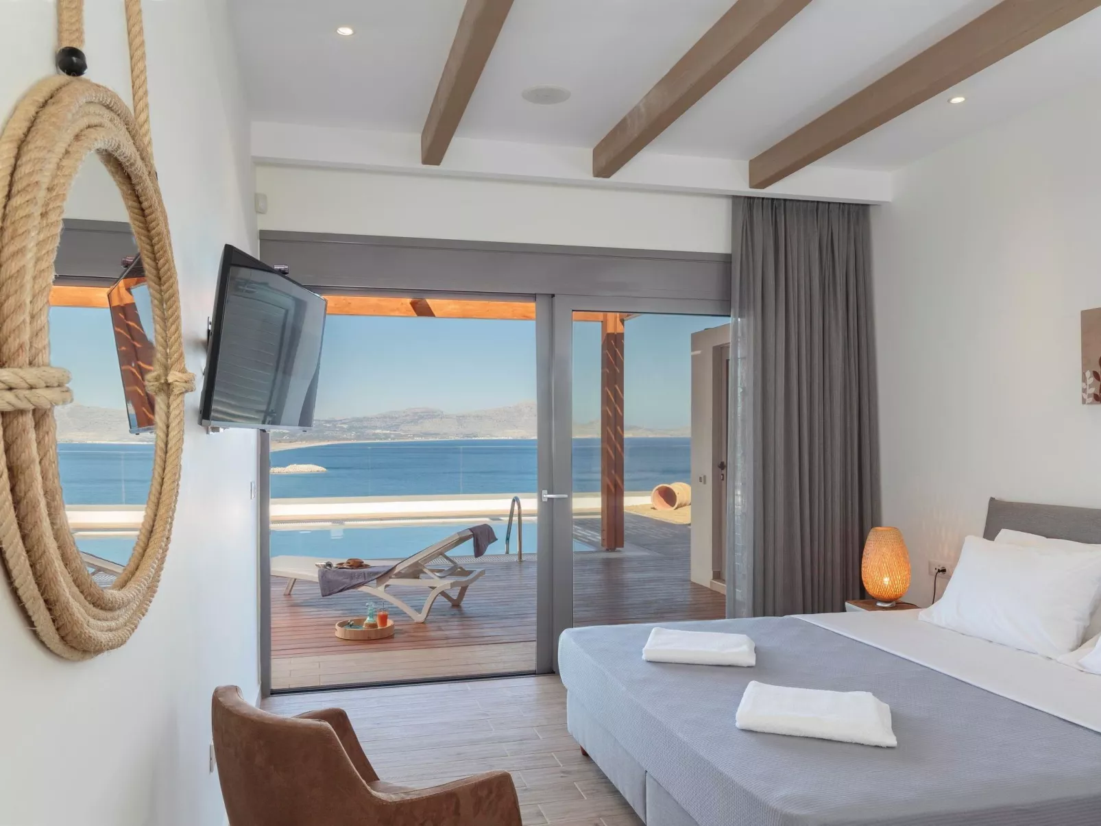 Villa Fereniki-Binnen